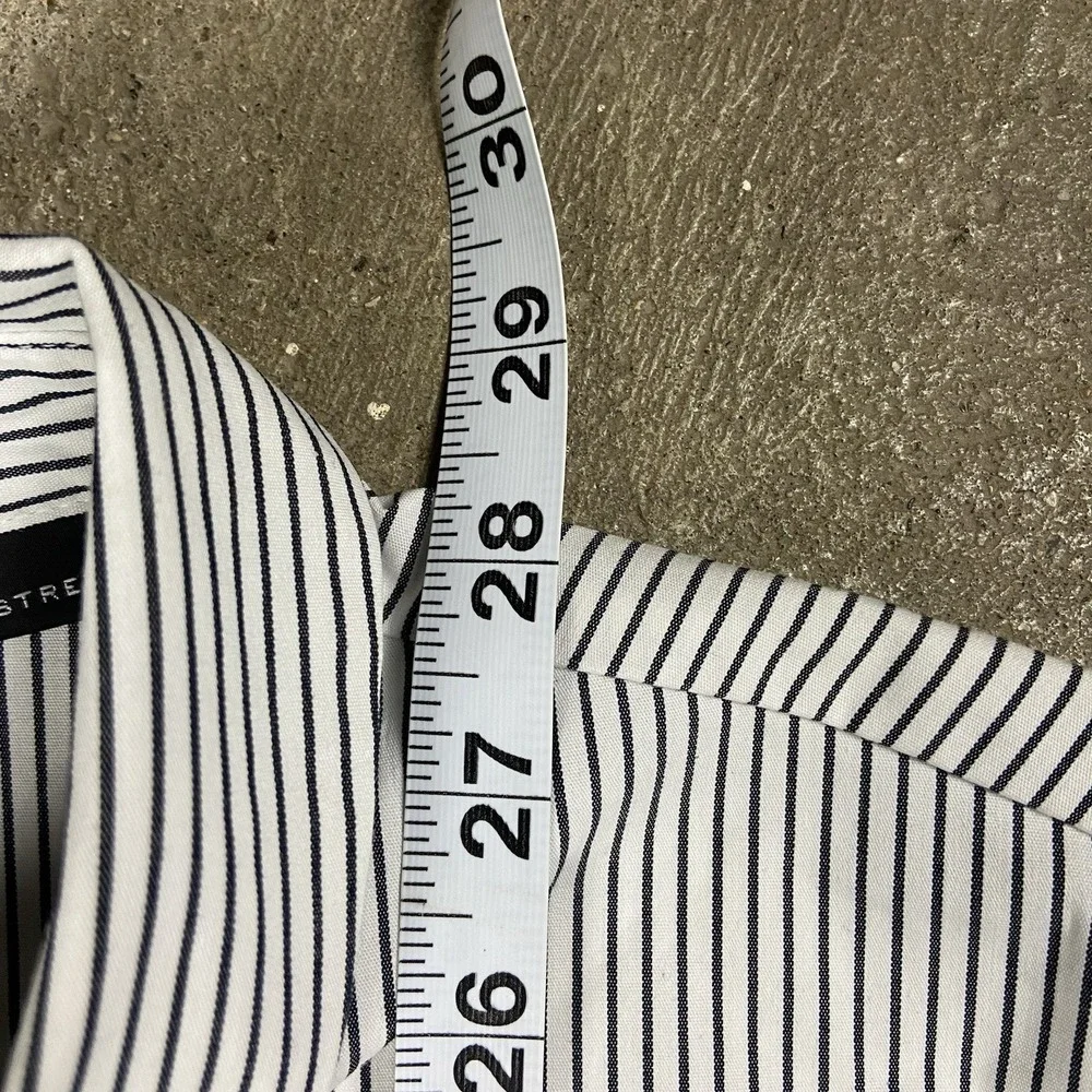 NWT Worthington Button Down Shirt Women's Size Medium White Pinstripe Pattern